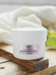 The body shop drops of light serum review. The Body Shop Drops Of Light Brightening Day Cream 50ml For Sale Online Ebay