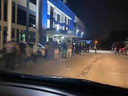 Maybe you would like to learn more about one of these? Calls To Halt Interstate Movement Backfires As Hundreds Of Malaysians Flock To Police Stations Culture
