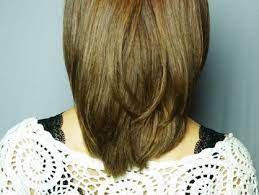 ミディアムレイヤーで艶のある内巻きに afloat ruvuaのヘアスタイル レイヤー ミディアム ナチュラル 髪型 ヘアスタイル