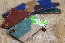 I recently saw a fantastic video on how to glue several sleeves together to make a simplistic wallet. Leather Card Sleeve Free Tutorial Craft Passion