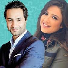 نشرت الفنانة ياسمين عبد العزيز عدة صور عبر ستوري حسابها الرسمي على إنستجرام من كواليس حلقتها في برنامج «معكم منى الشاذلي»، الذي أذيع أمس الخميس عبر قناة cbc. ÙŠØ§Ø³Ù…ÙŠÙ† Ø¹Ø¨Ø¯ Ø§Ù„Ø¹Ø²ÙŠØ² Ù…Ø¹ Ø§Ø¨Ù†ØªÙ‡Ø§ ÙˆØ²ÙˆØ¬Ù‡Ø§ ØµÙˆØ±Ø© Ù…Ø¬Ù„Ø© Ø§Ù„Ø¬Ø±Ø³