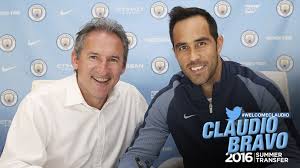 Claudio Bravo signs for City