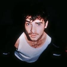 Aaron Nasser's Instagram, Twitter & Facebook