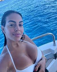 Georgina rodriguez boobs