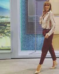 Portuguese tv host.alô portugal posso entrar eu quero arrumar @sicoficial @glam.celebrity mother of twin little girls. Eu Quero Arrumar Esta Encontrada A Substituta De Maria Botelho Moniz
