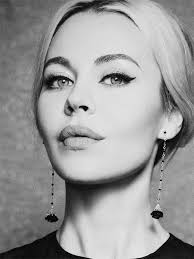 ปักพินโดย Renee Corder ใน Ulyana Sergeenko