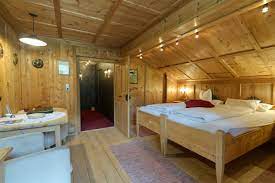 Maybe you would like to learn more about one of these? Doppelzimmer Fur 1 Bis 2 Personen Im Genusshotel In Tirol Der Gannerhof In Innervillgraten Zimmer Ausstattung Preis Und Unverbindliche Anfrage Hotel Der Gannerhof In Innervillgraten Hochpustertal Osttirol Tirol Osterreich