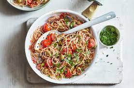 Sardine And Tomato Spaghetti Pasta Recipes Tesco Real Food Recipe Tesco Real Food Spaghetti Recipes Spaghetti Pasta Recipe