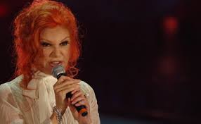 La cantante ha lasciato la scena pubblica a causa della malattia. 59xxjsc6hwa1om