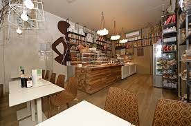 Pin Di Cavigar Arredamento Locali Pub Su Pasticceria Antica Dolceria Brescia Nel 2020 Arredamento Progettazione Espositori