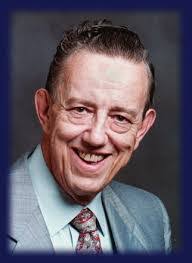 Robin Lawler's Instagram, Twitter & Facebook