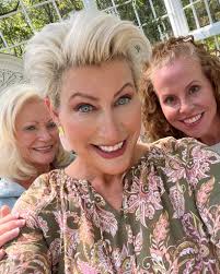 What are ya'll doing this #LaborDay weekend?? 🇺🇸 #LDW #LDW2024  #ThrowbackPic #family #friends #weekend #labordayweekend #FGF  #focusgroupfriday