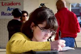 Tennessee parents, teachers push back against 'Maus' removal