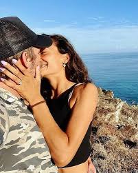 Kelly gale biography, wiki, age, networth, family, facts & more. Joel Kinnaman Engagement With Kelly Gale Know About The Engagement Ring Relationship And Net Worth Of Joel Married Biography