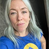 Geraldine Harvey's Instagram, Twitter & Facebook