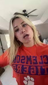 Danielle Bulson's Instagram, Twitter & Facebook