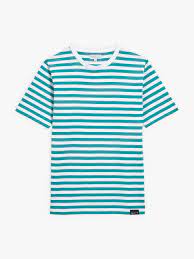 Il est parfait si vous commencez dans le streetwear. Green And White Striped Coulos T Shirt