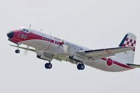 ブルーインパルス牡鹿半島墜落事故 （ブルーインパルスおじかはんとうついらくじこ）は、 2000年 （平成12年） 7月4日 に発生した ブルーインパルス の航空機墜落事故である。 U 125å¢œè½äº‹æ•… é£›è¡Œç‚¹æ¤œéšŠã®ä»»å‹™ã«ã¤ã„ã¦ ãƒ©ã‚¤ãƒ–ãƒ‰ã‚¢ãƒ‹ãƒ¥ãƒ¼ã‚¹