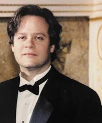 Metropolitan April 2023 by Metropolitan Magazine