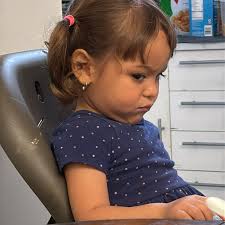 Welcome Julayyyy! 💜 Desde el carrete 1. Yo decente 2. Un lunes cualquiera  3. Un sábado cualquiera 🫩 4.yo decente x 2 5. Amalia 🤤 6. El mismo  amanecer todos los días,