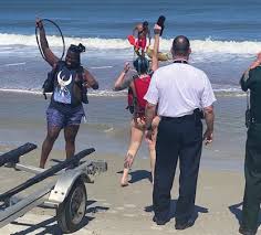 Public beaches reopen without major snags