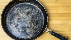 Bahan teflon sangat umum digunakan pada peralatan masak dan memiliki peran yang cukup vital. 5 Fakta Panci Anti Lengket Teflon Yang Katanya Berbahaya Buat Kesehatan Beneran Nggak Sih