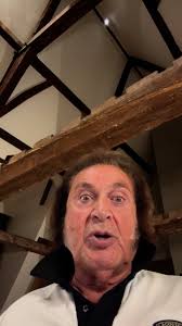 Engelbert Humperdinck added a new...