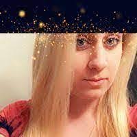 Lisa Reffner's Instagram, Twitter & Facebook