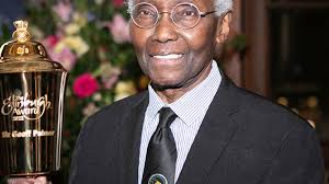 Chancellor receives Edinburgh Award 2022