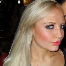 Amy Foy's Instagram, Twitter & Facebook