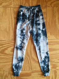 Black And Blue Tie Dye Sweatpants Blue Bleach Tie Dye Sweatpants In 2020 Tie Dye Outfits Bleach Tie Dye Tie Dye Shirts