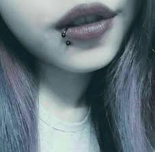 45 Cutest And Fashion Lip Piercing And Labret Piercing You Should Try Lip Piercing Lip Piercing Labret Piercing Piercings