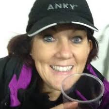 Susie Arnold (@SusieArnold18)