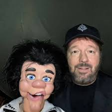 Maynard questions old movies scenes 🧐