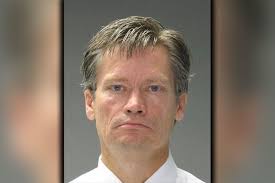 Former Big Lot accountant pleads guilty to theft, agrees to $200,000  restitution