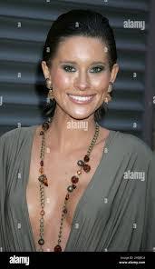 Jazmine Leonard's Instagram, Twitter & Facebook