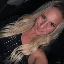 Rent or buy dog grooming shop?