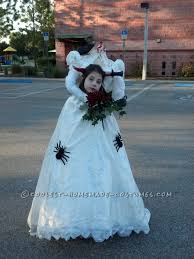 Cool Handmade Headless Bride Costume Bride Costume Halloween Costume Contest Diy Customes Halloween