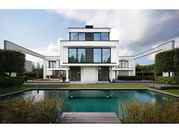 Un salon avec partie basse est un espace incroyable qui vous garantit un décor frais et tendance. Cette Maison Hollandaise Moderne Dispose D Un Salon En Contrebas Pour Les Receptions En Plein Air Amsterdam Netherlands