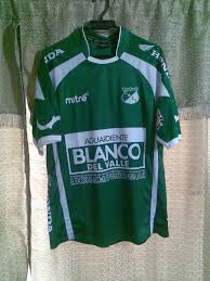 Goles de chilena al atlético nacional , deportivo cali se lo hizo hace 27 años y en el atanasio girardot de medellin. Deportivo Cali Home Football Shirt 2010 2011