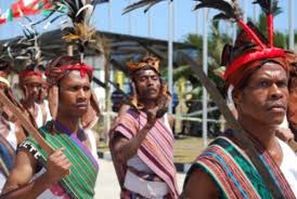 What Is The Australian Traditional Clothing Aboriginal Clothing Traditional Outfits Australian Clothing