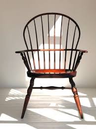 Get The Great Designs Of The Windsor Chair For Your Home Beautification Yonohomedesign Com In 2020 Windsor Arm Chair Windsor Chair Shaker Furniture