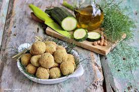 Tritate i ceci e mescolateli con la zucchina. Polpette Di Ceci E Zucchine Al Finocchietto 2 Amiche In Cucina