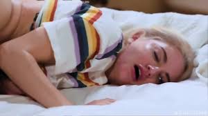 Comendo A Enteada Novinha E Logo Em Seguida A Namorada Milf - Legendado -  EPORNER