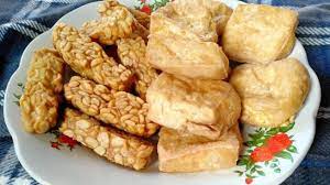 Tempe adalah sebuah menu makanan yang tidak asing di indonesia. Lakukan Diet Sehat Pilih Tempe Atau Tahu