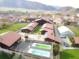 Precios y opiniones de los clientes sobre sus platos. Conacul Maria Theresa VacanÈÄ IneditÄ In Sibiu Wildventure