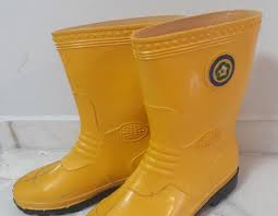 Legendary phua chu kang graces our screens once again. Phua Chu Kang Boots Malay Newsai
