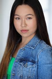 Shelly Kurtz's Instagram, Twitter & Facebook