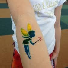 These tattoos comprise the word promise written on the pinky fingers. Hire Temporary Tattoo Artist Today Special Guest