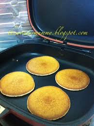 Making Pancakes On The Rocks With The Happycall Pan How To Make Pancakes Crazy Cakes Banana Bread Pancakes